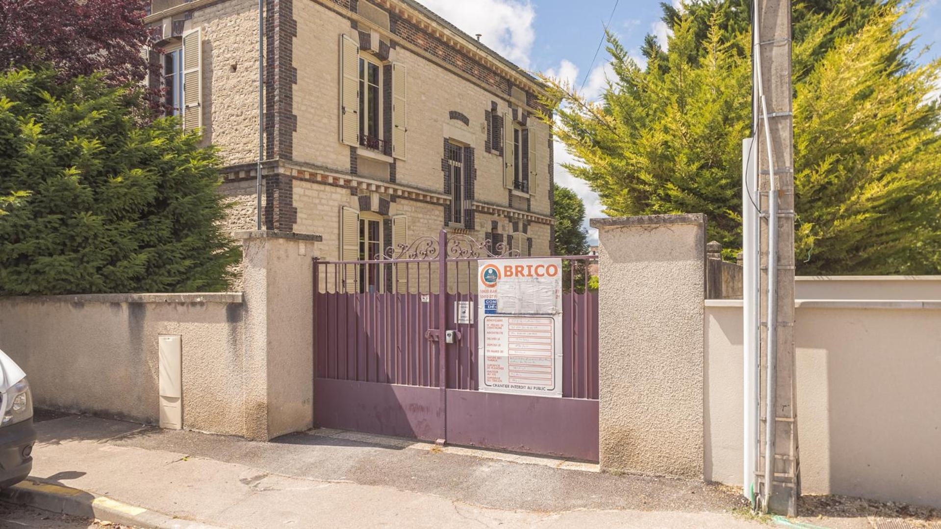 Bonappart 4 - Charme Napoleonien & Confort Troyes Exteriér fotografie