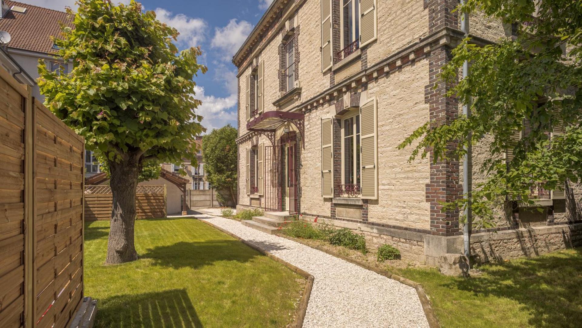 Bonappart 4 - Charme Napoleonien & Confort Troyes Exteriér fotografie